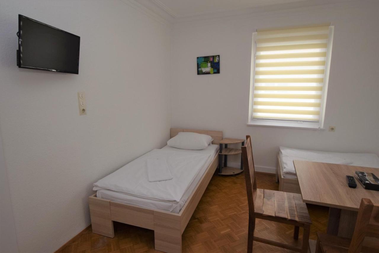 Nuertingen Zimmer Exterior photo